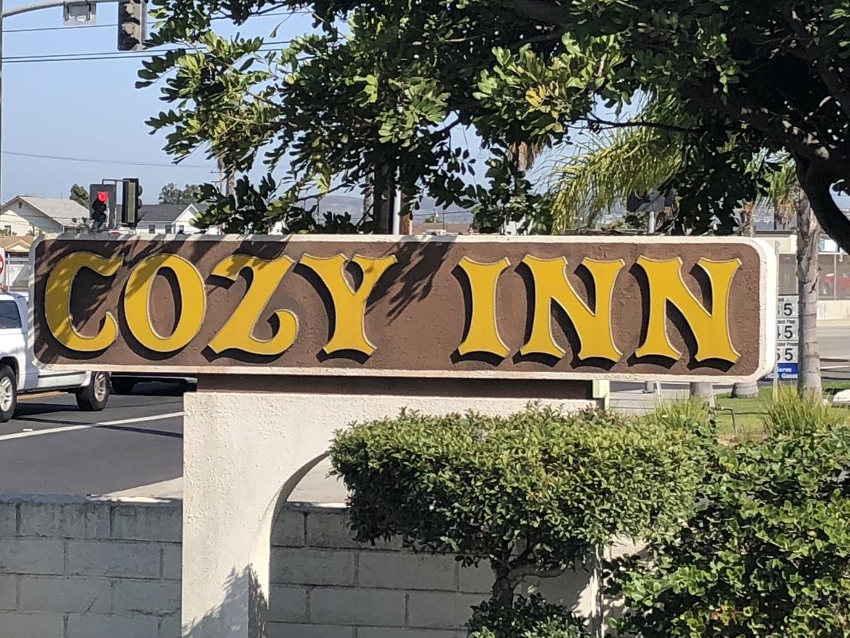 Cozy Inn คอสตาเมซา ภายนอก รูปภาพ