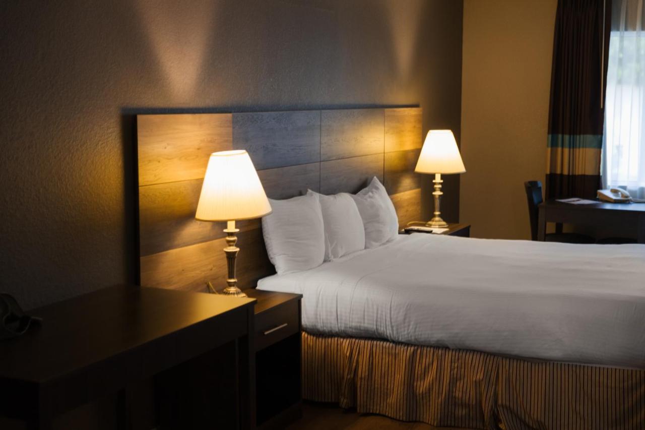 Cozy Inn คอสตาเมซา ภายนอก รูปภาพ